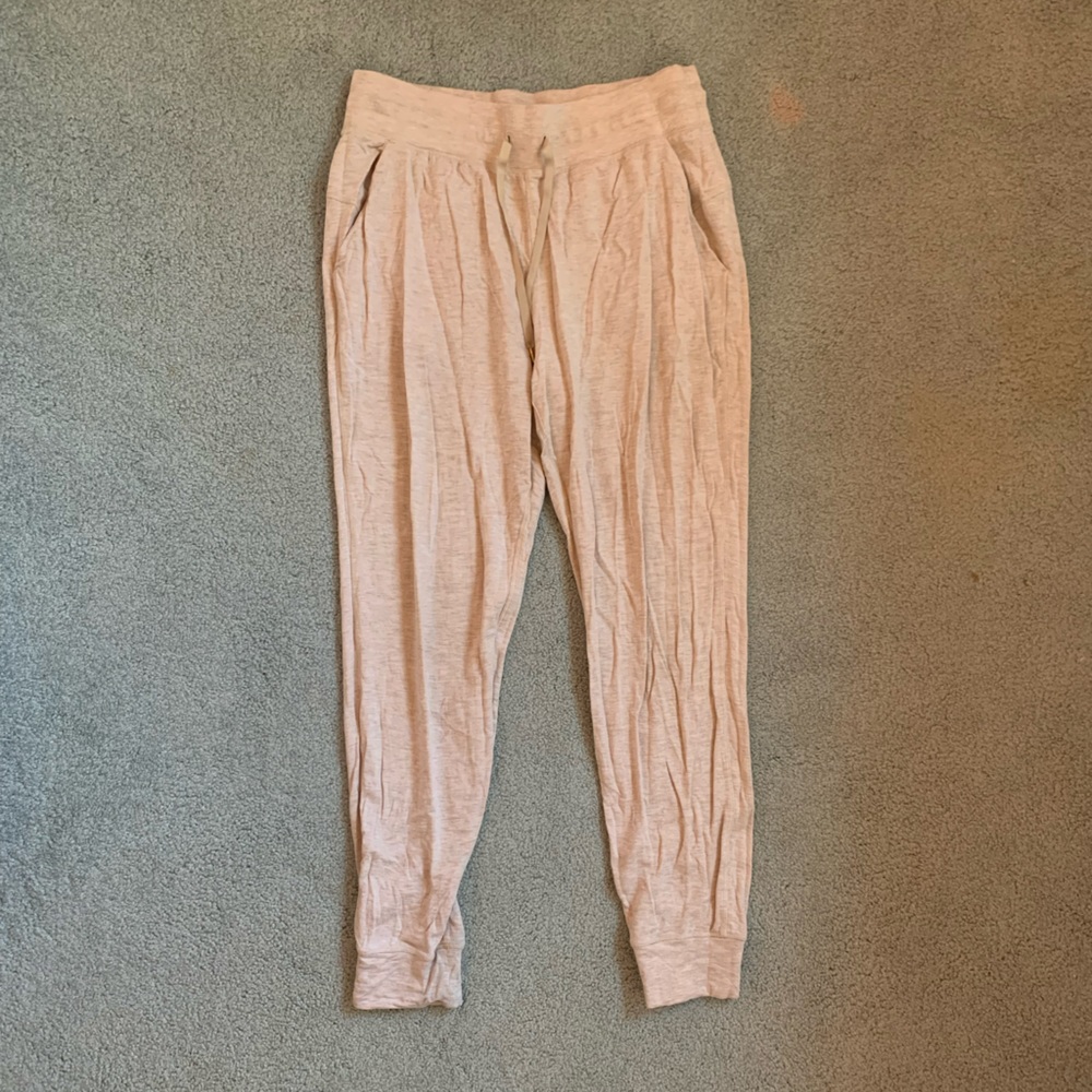 Lululemon Cream Joggers - Size 8